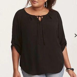 TORRID Georgette Tie Neck Top Size 2